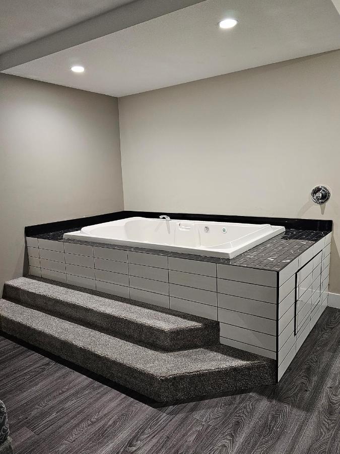 Western Budget Motel #1 Leduc/Nisku 외부 사진