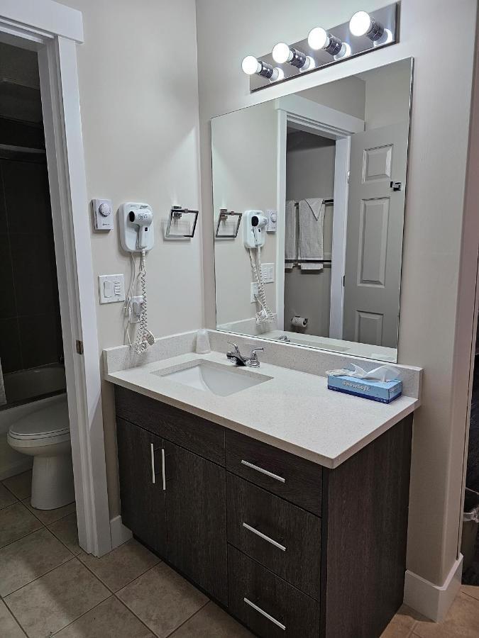 Western Budget Motel #1 Leduc/Nisku 외부 사진